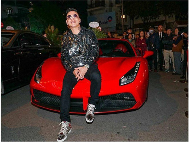 Sao Việt h Tuấn Hưng gay gắt khi bị tung tin chia tay vợ bởi cách sống chơi bời