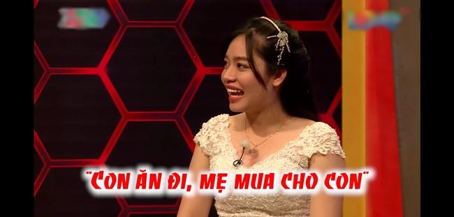 Mẹ chồng nàng dâu tập 42: Mẹ chồng xin số con dâu cho con trai tán tỉnh