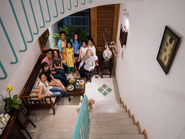 Ngôi nhà nằm trong nhà đẹp mê mẩn của gia đình nhiều thế hệ tại Sài Gòn