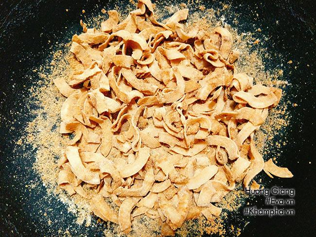 Cách làm dừa sấy khô không cần lò nướng