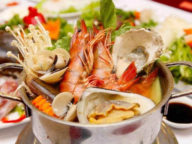 Ngày Tết, nếu ăn thịt gà thì nhất định không ăn kèm những thực phẩm này