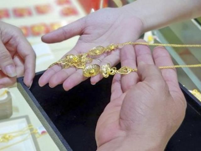 Mua vàng ngày vía Thần Tài: Chọn loại nào để không bị lỗ?