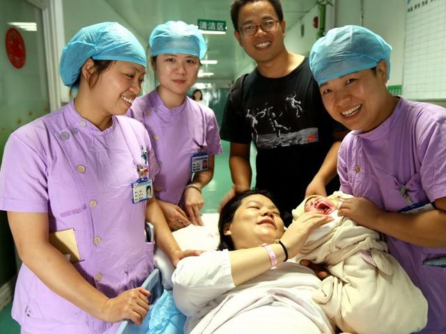 Khác biệt lớn nhất giữa trẻ sinh thường và sinh mổ không phải trí thông minh mà là điều này!