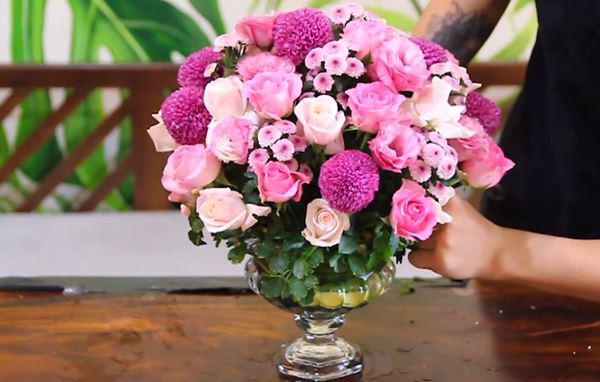 Cách cắm hoa hồng đẹp đơn giản phù hợp với mọi không gian trang trí - 17