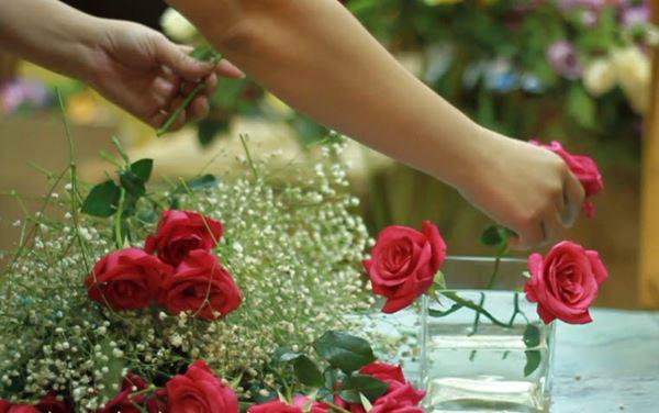 Cách cắm hoa hồng đẹp đơn giản phù hợp với mọi không gian trang trí - 8