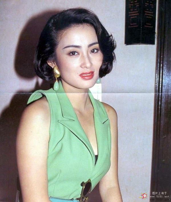 Người đàn ông dù phản bội vẫn tát Triệu Vy, 10 năm chỉ nhớ người đã khuất giờ ra sao? - 6