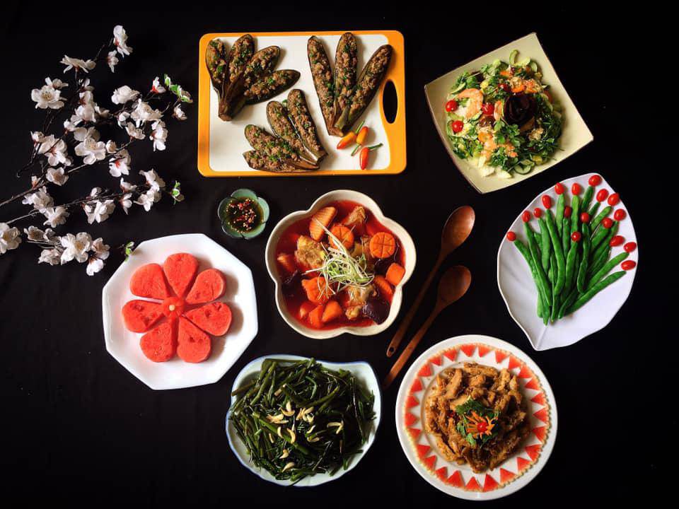 Mê mẩn cách trang trí đĩa rau luộc như một vườn hoa khoe sắc, cực đỉnh ...
