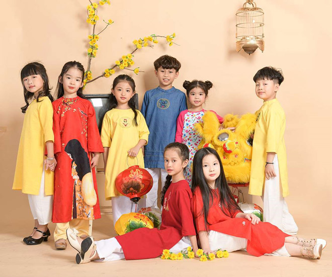 Mẫu nhí Việt: Xem những hình ảnh của những mẫu nhí Việt Nam vô cùng đáng yêu, dễ thương và thông minh. Với nụ cười trong sáng, đôi mắt tròn như bi và niềm tò mò vô tận, chúng ta sẽ thấy rõ sự tươi trẻ và hi vọng của tương lai trong giới trẻ Việt Nam.
