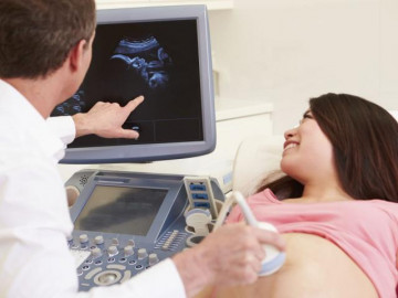 Có những thông tin gì quan trọng có thể xác định được từ siêu âm trong suốt thai kỳ?
