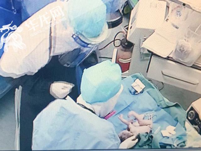 Thai phụ nhiễm Covid-19 phải sinh non ở tuần 35, bé gái chào đời nặng 2,7 kg
