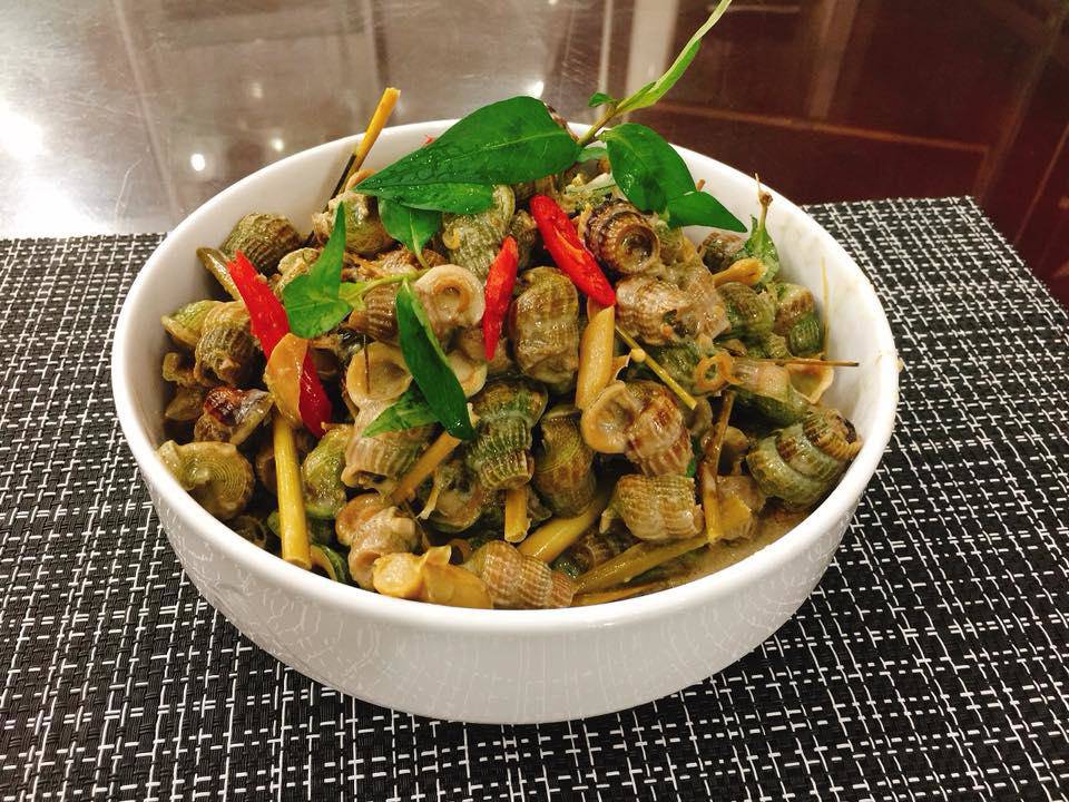 me dam tro tai lam mon oc len xao dua ngon hon o tiem, ca nha thich me - 3