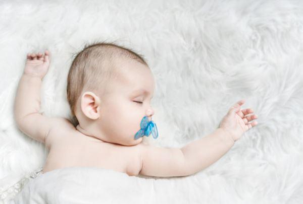 Cách chữa nấc cho trẻ sơ sinh đơn giản, bé nhanh hết nấc - 3
