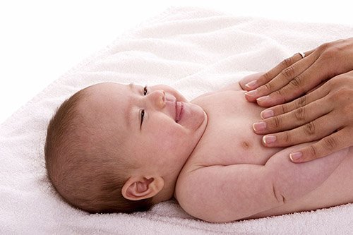 7 cách trị nghẹt mũi cho trẻ sơ sinh dân gian - 4