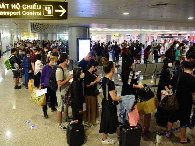 Xác định 9 chuyến bay có người mắc COVID-19, Bộ Y tế thông báo khẩn kêu gọi người dân