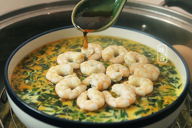 me dam cho tom vao trung dem hap vua ngon lai dep, dinh duong tang gap doi - 9