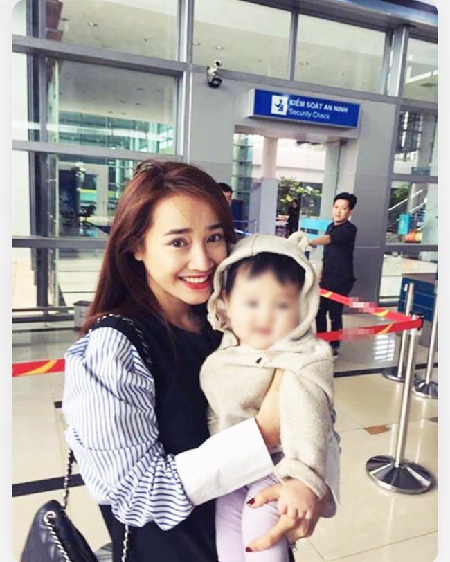 Sau scandal đi muộn 2 tiếng của Nhã Phương, anh trai Trường Giang hé lộ thái độ với em dâu - 5