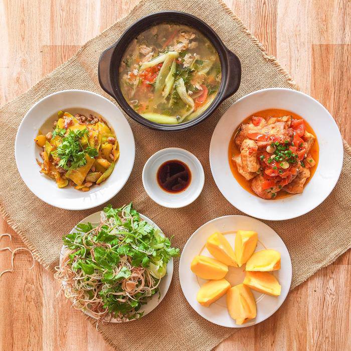 9X khoe cơm mùa đông cho 6 người đủ món ngon nhưng lại bị chê amp;#34;ít thế!amp;#34; - 4