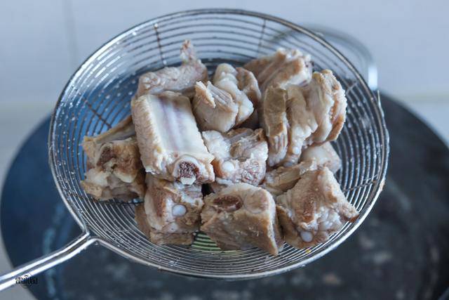 Trời lạnh, nấu canh sườn với những thứ này, vừa ngon lại bổ hơn uống thuốc - 4