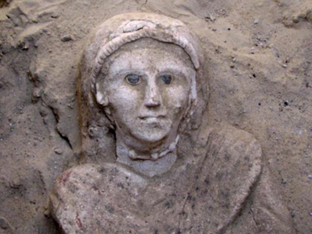 Sự thật về xác ướp 2.300 tuổi của người phụ nữ với đôi mắt mở trừng đáng sợ
