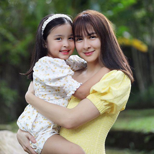 Chia sẻ stock bộ ảnh Mẹ và bé của NAG Hien Do Brart
