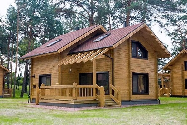 Ngôi nhà gỗ được xây dựng giữa cánh đồng để sống những ngày bình yên nơi  thôn quê