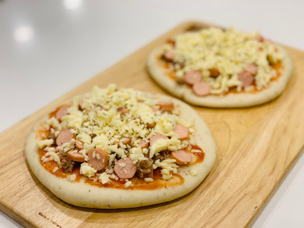 Hết Tết, nàng Hậu amp;#34;bẻ láiamp;#34; làm món pizza, mách cách làm từ đế đến nhân siêu dễ - 9