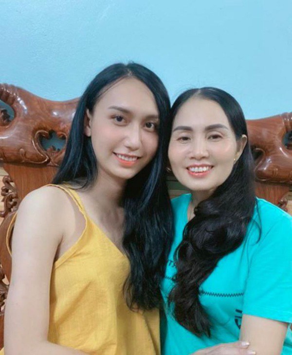 Mẹ vừa đẹp vừa sang, bảo sao Lynk Lee ngày càng toả sáng - 5