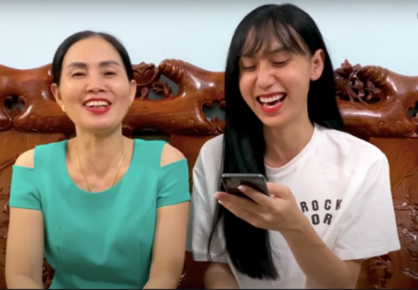 Mẹ vừa đẹp vừa sang, bảo sao Lynk Lee ngày càng toả sáng - 6