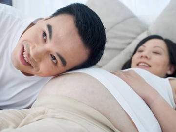 Xuất tinh vào trong khi vợ mang bầu có làm tổn thương thai nhi không? 
