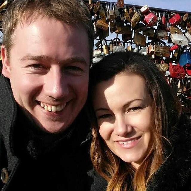 Accidental detection of hot photo # 34;  on the husband's phone, the wife receives a tragic ending - 1