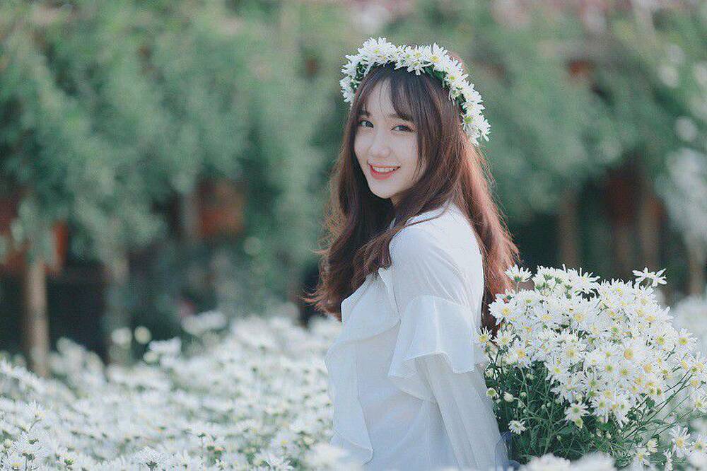 Không váy vóc điệu đà, những cô gái này được cảm mến bởi mặc quân phục quá xinh! - 3