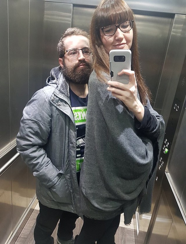 The girl 1m85 high loves a boy 1m67, only dares to go to the supermarket to buy things at night because she is afraid - 3