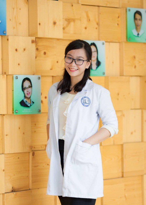 Nhan sắc đẹp tựa Hoa hậu của nữ thiếu uý miền Tây làm dân mạng điêu đứng  - 7