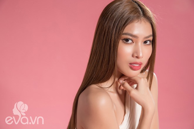 Gặp gỡ top 3 Hoa Hậu Việt Nam ngày đầu năm: Nhan sắc rực rỡ hơn hoa mùa Xuân - 21