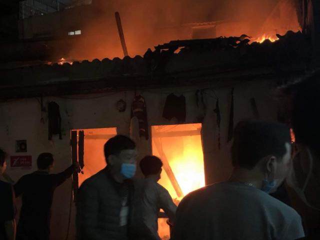 Vụ nổ bình ga ở Hà Nội: 3 người tử vong khi đang ăn uống