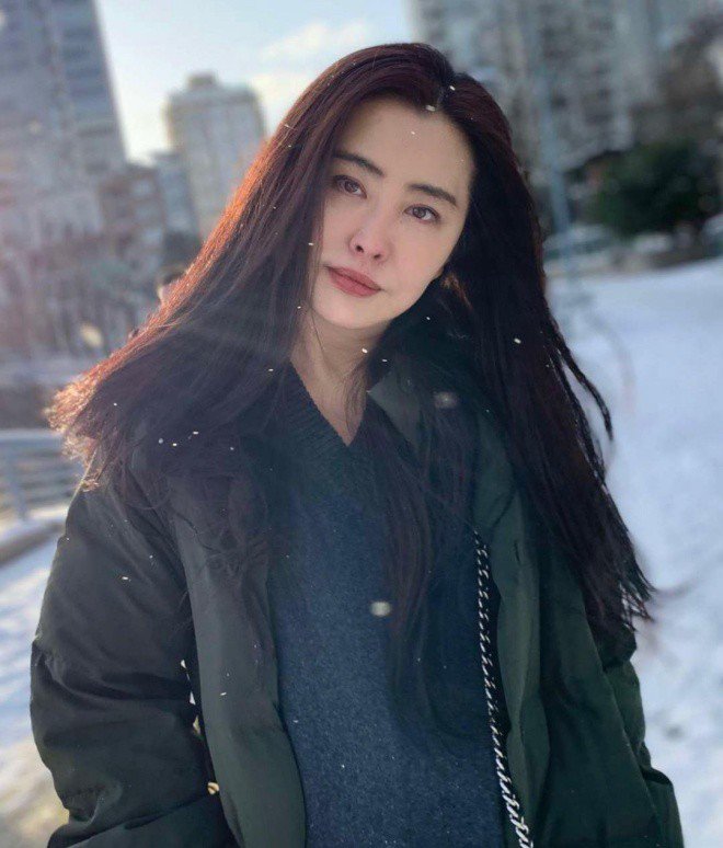 Ngôi sao 24/7: Sao nam tóc bạc trắng bật khóc tiễn con gái 22 tuổi về với đất mẹ - 10