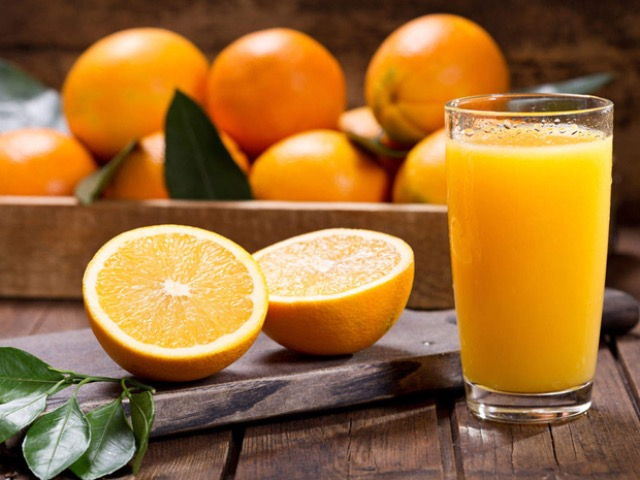 Nên uống nước cam khi nào là tốt nhất? Một số nhược điểm ít biết của nước cam