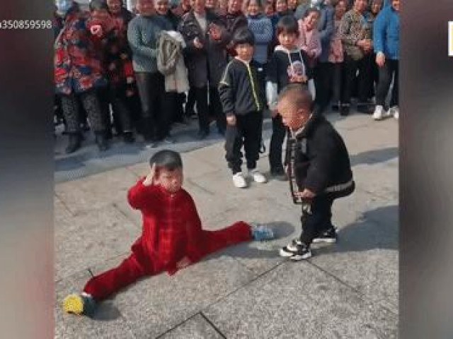 Cậu nhóc 4 tuổi được ví như thần đồng kungfu nhận triệu like trên mạng xã hội