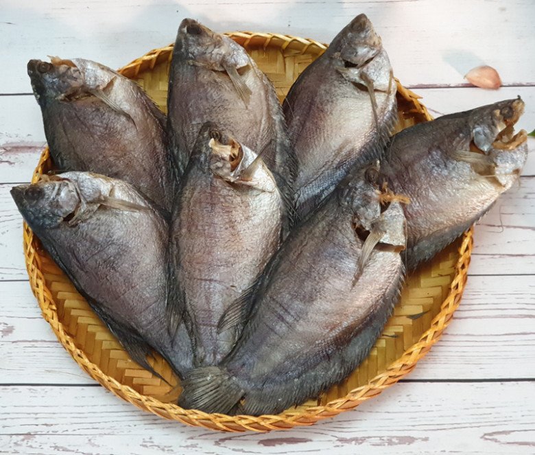 Khô cá sặc bổi U Minh ăn với cơm thì ngon tuyệt hảo
