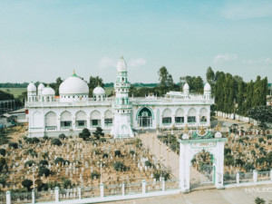 Vẻ đẹp mê hoặc của thánh đường Hồi giáo ở An Giang