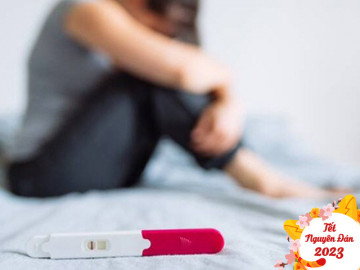 Nỗi sợ Tết của những vợ chồng hiếm muộn: Không dám về quê, lủi thủi trong phòng trọ vì quá áp lực