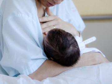 Sản phụ 25 tuổi sinh con bị hen suyễn bẩm sinh vì có 1 thói quen trong suốt thai kỳ