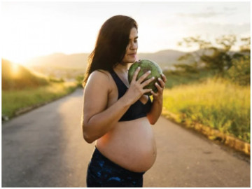 Những lầm tưởng và lưu ý khi mẹ bầu uống nước dừa trong thai kỳ