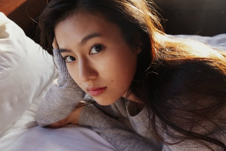 身長わずか 1 メートル 58、日本のエンターテインメント業界で有名な美しさは、今でも何百万人もの男性を恋に落ちさせます - 9