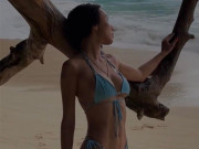 Tự hào "cô dâu Hà Nội" khoe dáng cong, chân ngực đẹp như một giấc mơ trên biển đảo Bali