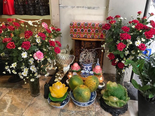 Cúng vía Thần Tài hãy đặt hoa này lên bàn thờ, Thần Tài “mê tít”, cả năm cho lộc to