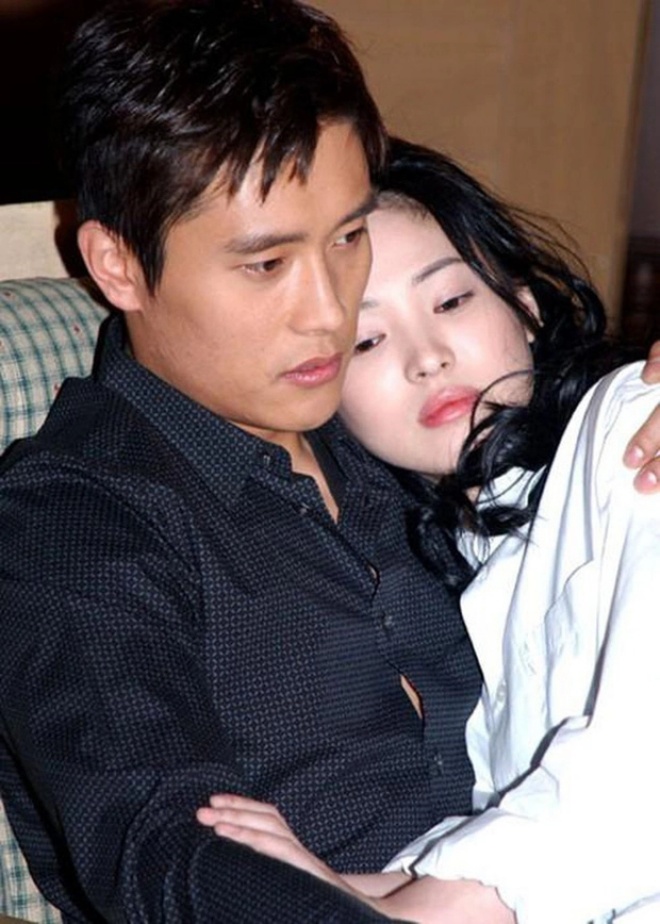 Song Hye Kyo: Người phụ nữ cô độc với nhiều vết thương lòng, 3 lần chứng kiến người cũ lấy vợ có con - 6