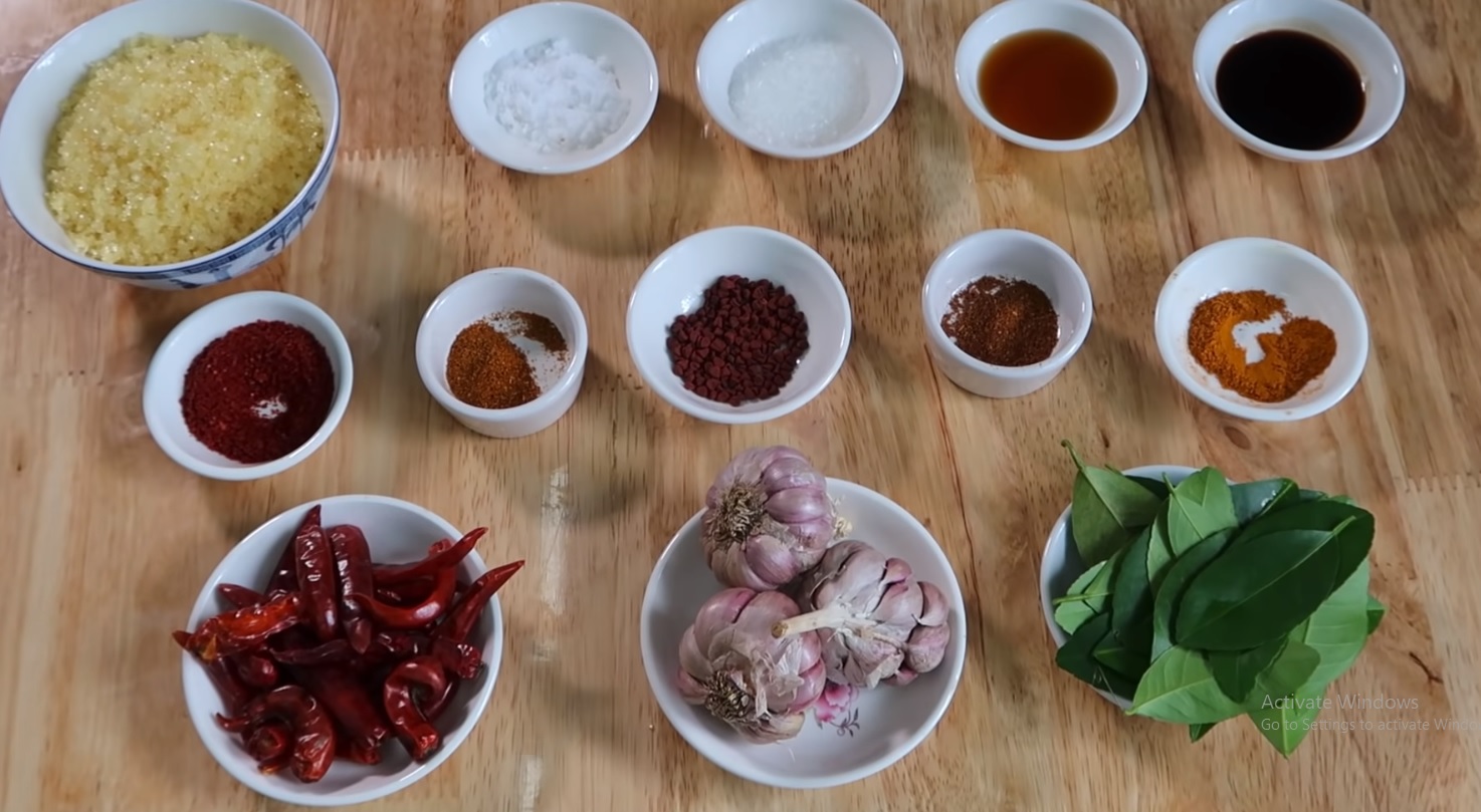 Cách làm khô gà lá chanh thơm ngon, đơn giản tại nhà - 7
