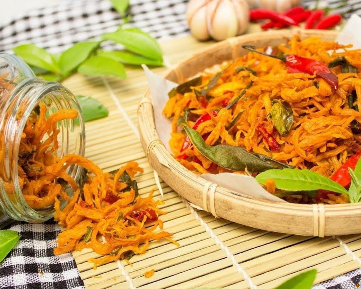 Cách làm khô gà lá chanh thơm ngon, đơn giản tại nhà - 17