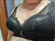 Người đàn ông khốn khổ vì có cặp tuyết lê lớn hơn cả phụ nữ khiến nhiều người bỏ chạy không dám yêu